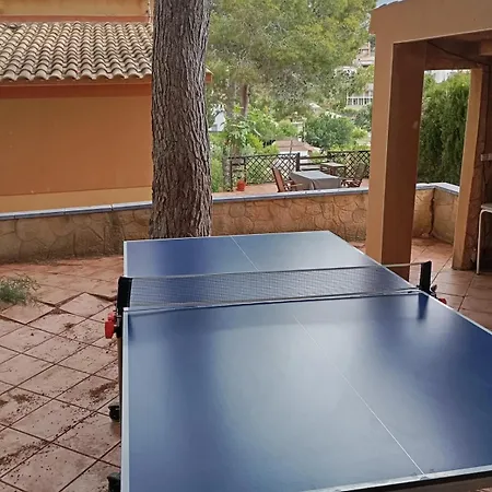 Dom wakacyjny Private Pool And Garden Cunit