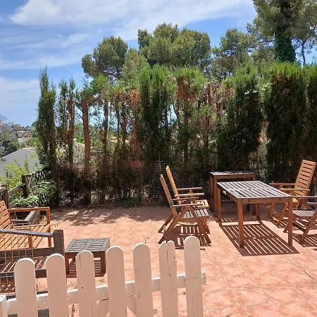 Casa de vacances Private Pool And Garden